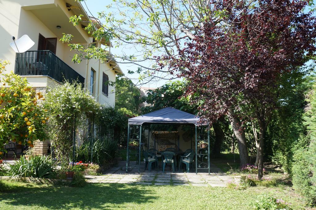 Il Giardino Bed & Breakfast Penne Ngoại thất bức ảnh